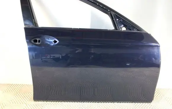 BMW 5 F10 F11 Front door A89