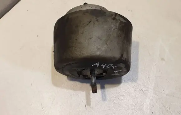 Engine mount bracket