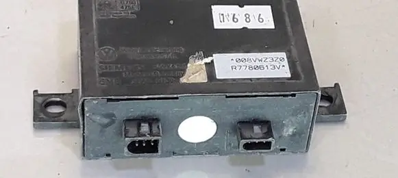 Volkswagen PASSAT B4 Immobilizer control unit/module 1H0953257B