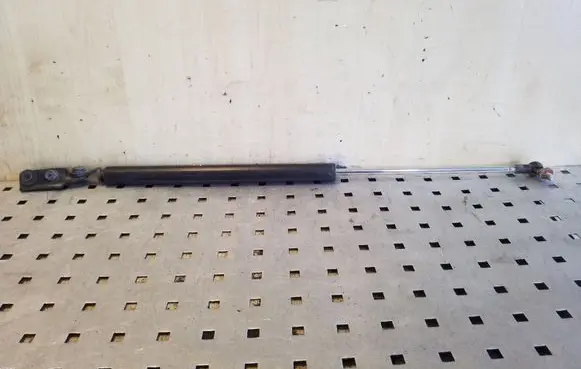 Subaru Forester SG Tailgate/trunk strut/damper