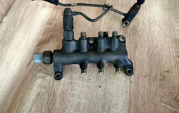 Opel Signum Fuel main line pipe