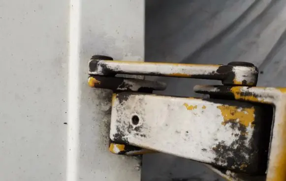 Ford Transit Tailgate/trunk/boot hinge