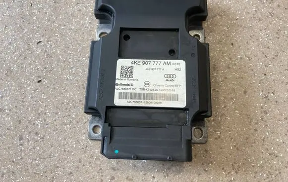 Audi e-tron Air suspension control unit module (rear) 4KE907777AM