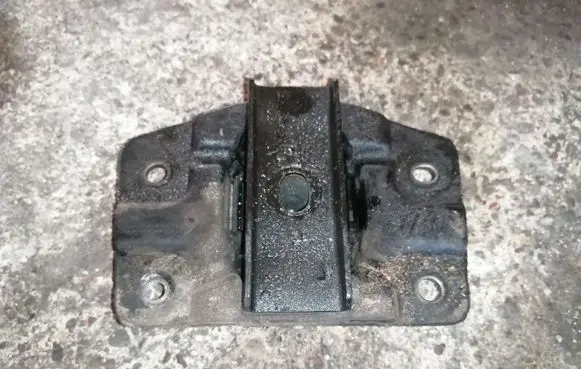 Volkswagen Up Engine mount bracket 1S0199555A