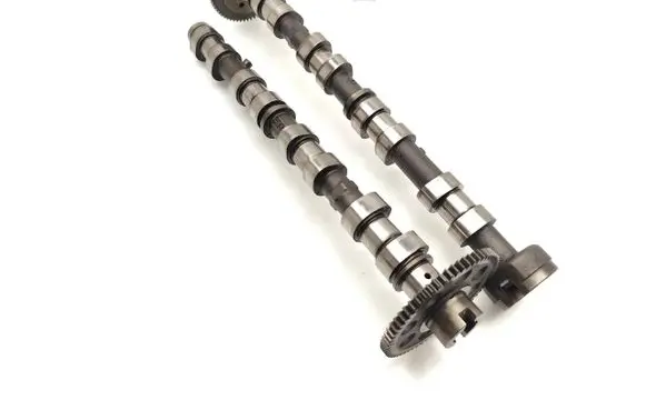 Toyota Avensis T270 Camshaft 2I03390 2I03369
