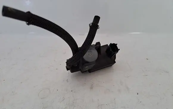 Toyota Corolla Verso AR10 Valve vacuum 258190R011