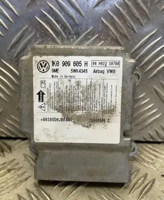 Skoda Octavia Mk2 (1Z) Airbag control unit/module 1K0909605H