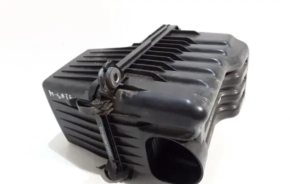 Hyundai Santa Fe Air filter box 281102B200