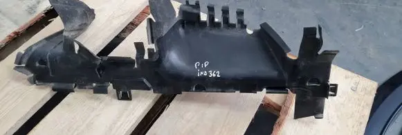 Audi RS Q8 Intercooler air guide/duct channel 4M8121284BB