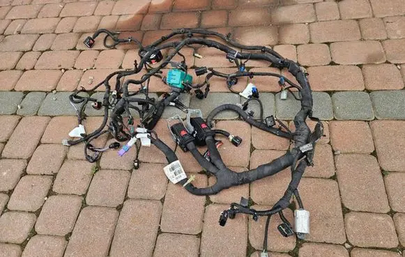 Opel Insignia B EUR ISO radio connector YR00118380