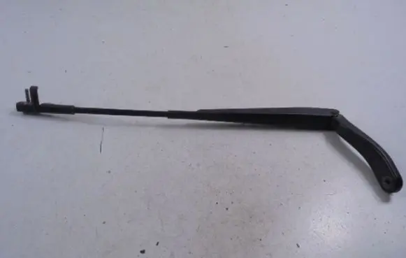 Mazda 3 I Front wiper blade arm 4BP4KC