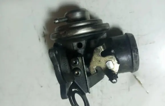 Audi A3 S3 8L EGR valve 038131501A