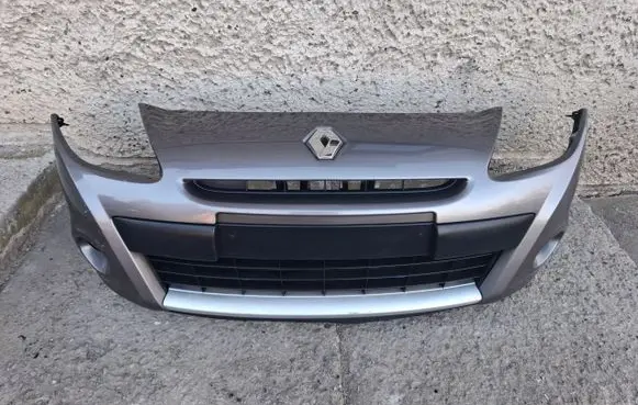 Renault Clio III Front bumper 