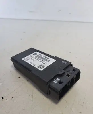 BMW 3 E90 E91 Seat heating relay 9216468