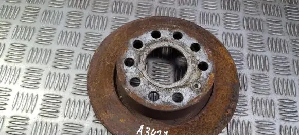 Volkswagen Golf V Rear brake disc