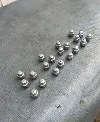 KIA Ceed Nuts/bolts