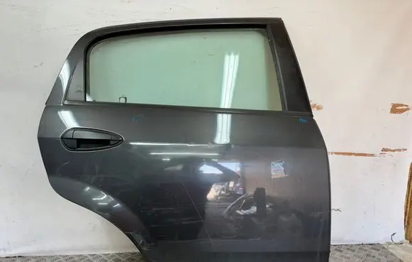 Fiat Punto Evo Rear door