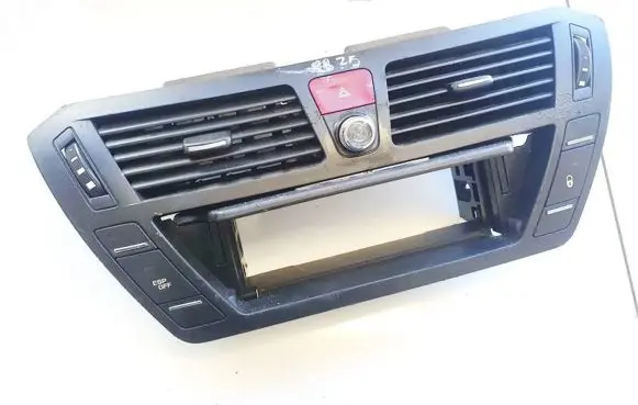 Citroen C4 I Picasso Dash center air vent grill 9683265580 303845