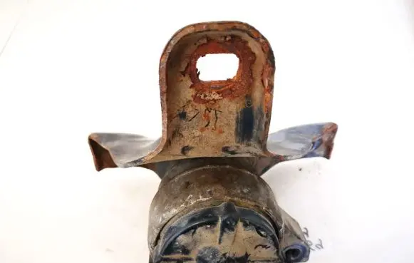 Ford Focus Engine mount bracket 98ab6037ag 98ab-6037-ag