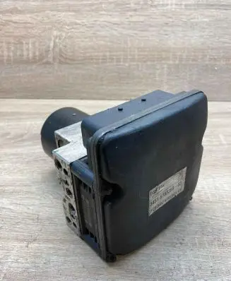 BMW 5 E60 E61 ABS Pump 6783360 6783362 0265250217