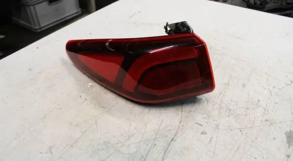 Hyundai Kona I Rear/tail lights 92401J9600