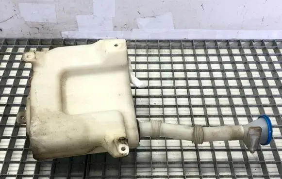 Honda Accord Windshield washer fluid reservoir/tank 