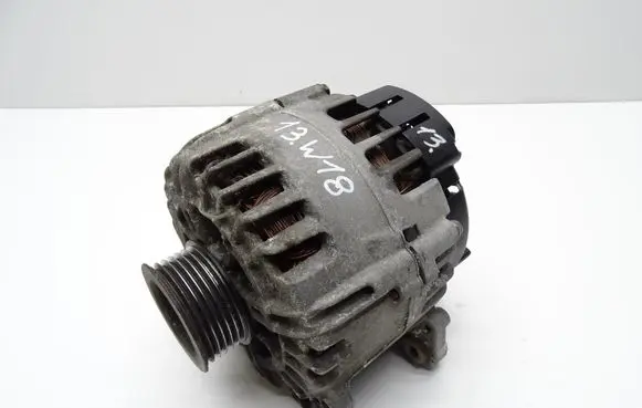 Audi A5 8T 8F Generator/alternator 059903016J