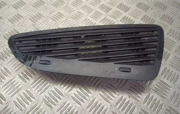 Alfa Romeo 147 Dashboard air vent grill cover trim LS376610