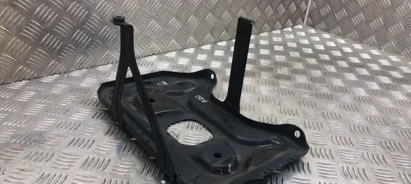 Battery bracket