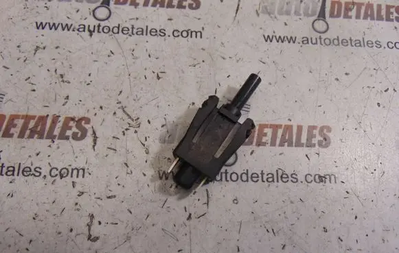 Mercedes-Benz B W245 Brake pedal sensor switch A0015458714