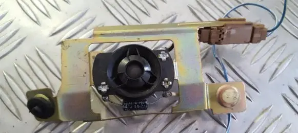 Nissan Maxima Front door speaker 2815140u00 090034000
