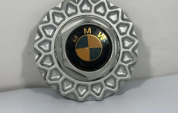 BMW 5 E34 Original wheel cap 1179828 36131179828