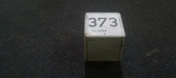 Audi A4 S4 B7 8E 8H Other relay 8d0951253a 373