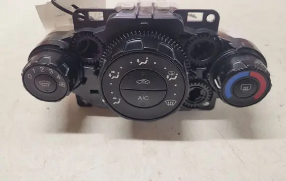 Ford Fiesta Climate control unit 8A6119980BE