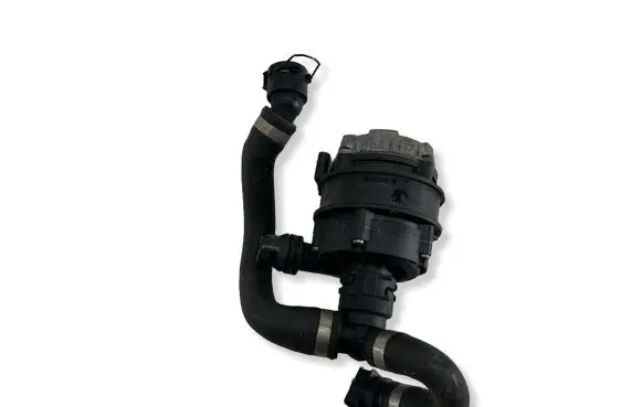 BMW 1 F20 F21 Electric auxiliary coolant/water pump 8637953