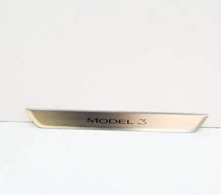 Tesla Model 3 Front sill trim cover 150476300A