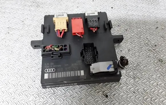 Audi A4 S4 B6 8E 8H Comfort/convenience module 8E0907279E
