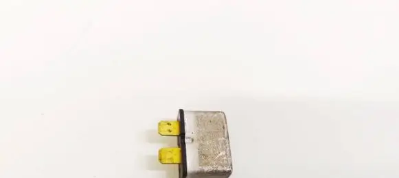Audi A6 S6 C5 4B Fuse 443937105A