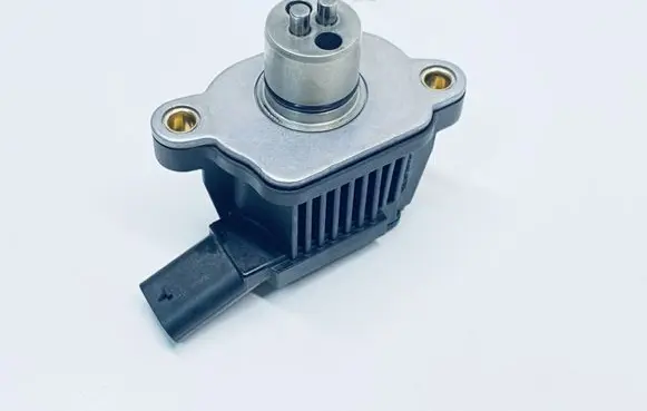 Audi A3 S3 8V Camshaft vanos timing valve 04E906048A