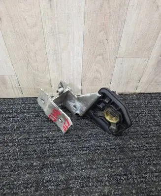 BMW 3 F30 F35 F31 Radiator mount bracket 7245796 8620733