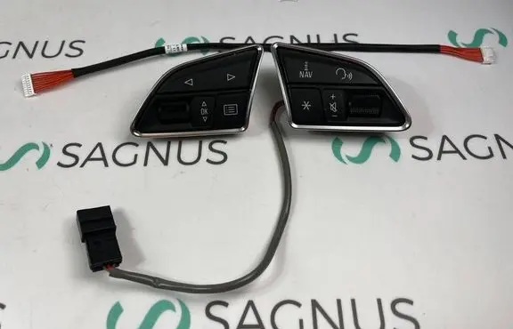 Audi A3 S3 8V Steering wheel buttons/switches 8U0951523A
