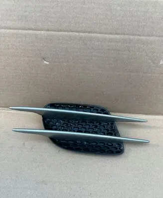 Mercedes-Benz SL R230 Fender grill A2306900136