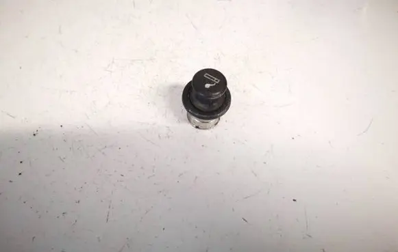 Nissan X-Trail T30 Cigarette lighter 