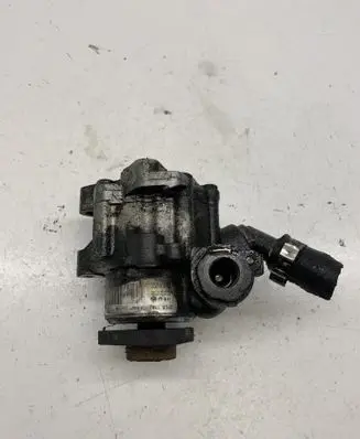 BMW 3 E90 E91 Power steering pump 7692974546