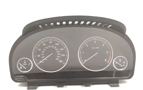 BMW 5 F10 F11 Speedometer (instrument cluster) 9339896