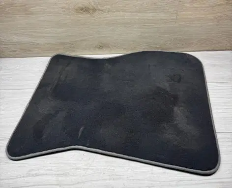 BMW 1 F40 Front floor mat 4117159 4001131201