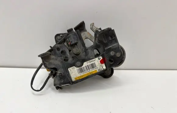 BMW 5 F10 F11 Engine bonnet/hood lock/catch 7184441 B102450539