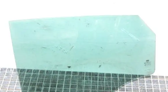 Hyundai ix35 Rear door window glass