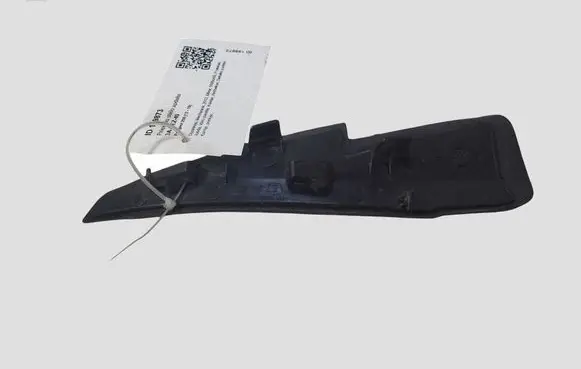 Peugeot 208 I Windshield trim 96748542XT 28638C12