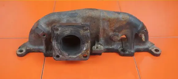 Alfa Romeo Giulietta Exhaust manifold 55221553 940A2000